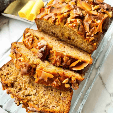 Classic banana bread that never fails to please. Easy, simple and delicious. Perfect snack