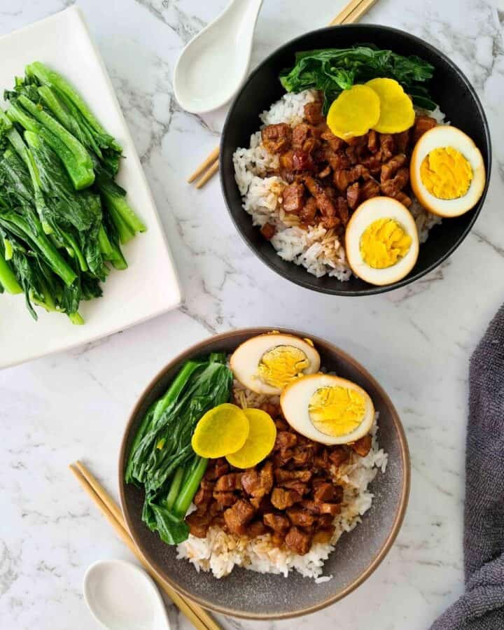 Lou Rou Fan Lu Rou Fan (Taiwanese Braised Pork Rice) - Casually Peckish